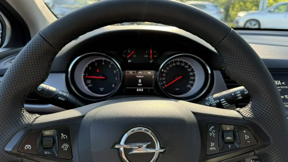 OPEL Astra -