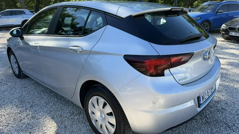 OPEL Astra -