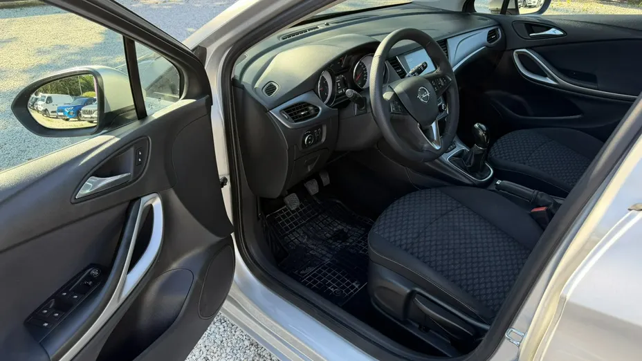 OPEL Astra -