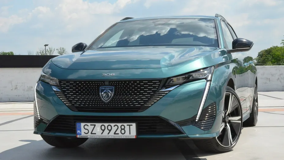 PEUGEOT 308 -
