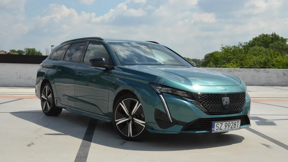 PEUGEOT 308 -