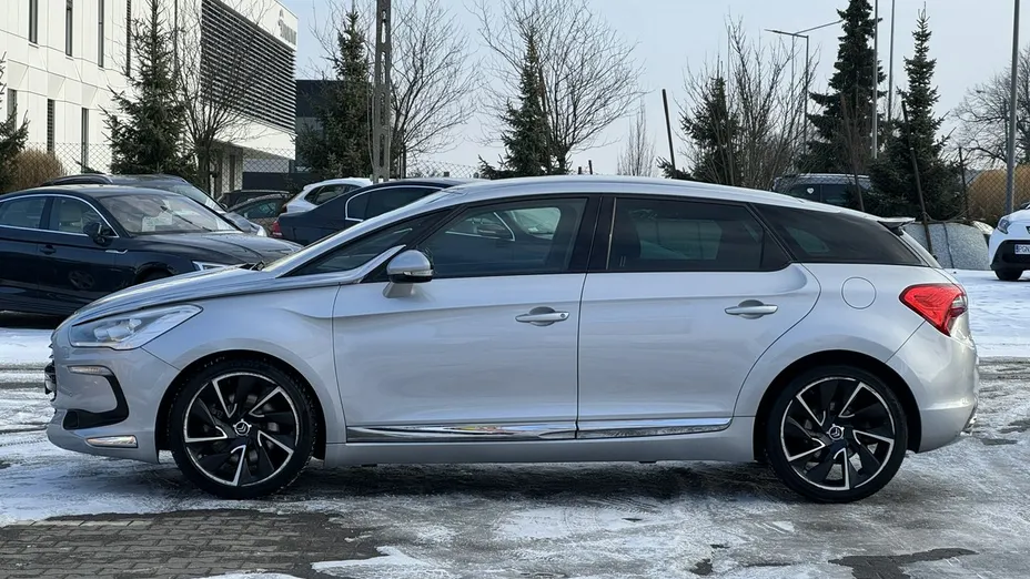 CITROEN DS5 -