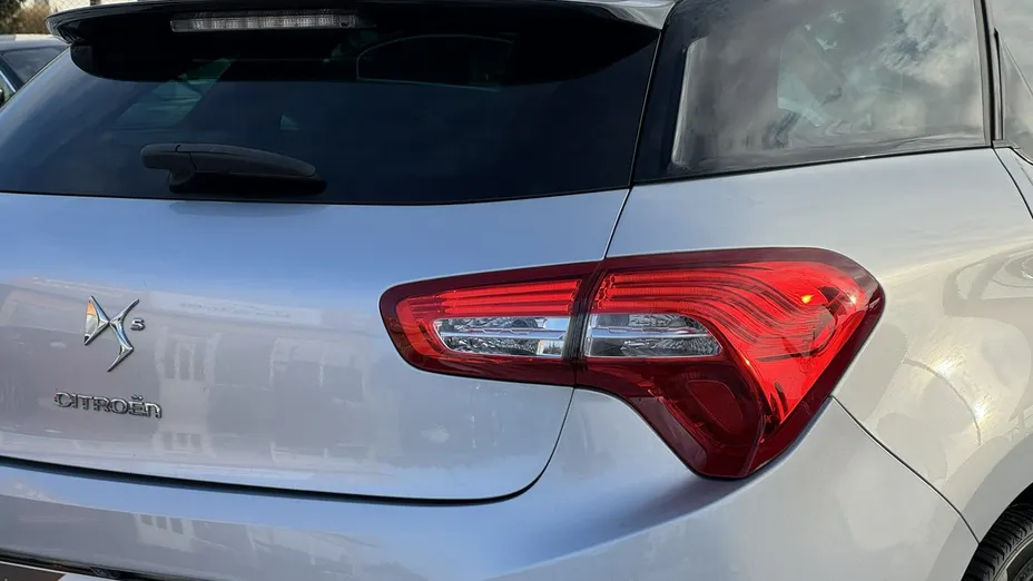 CITROEN DS5 -