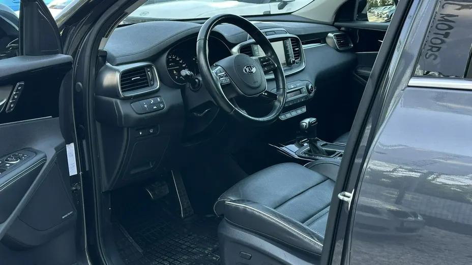 KIA Sorento -