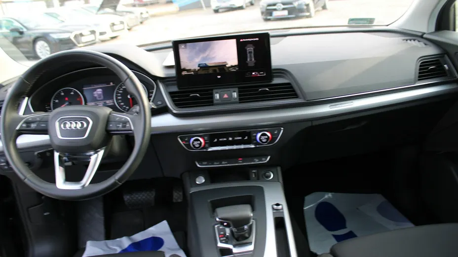 AUDI Q5 -