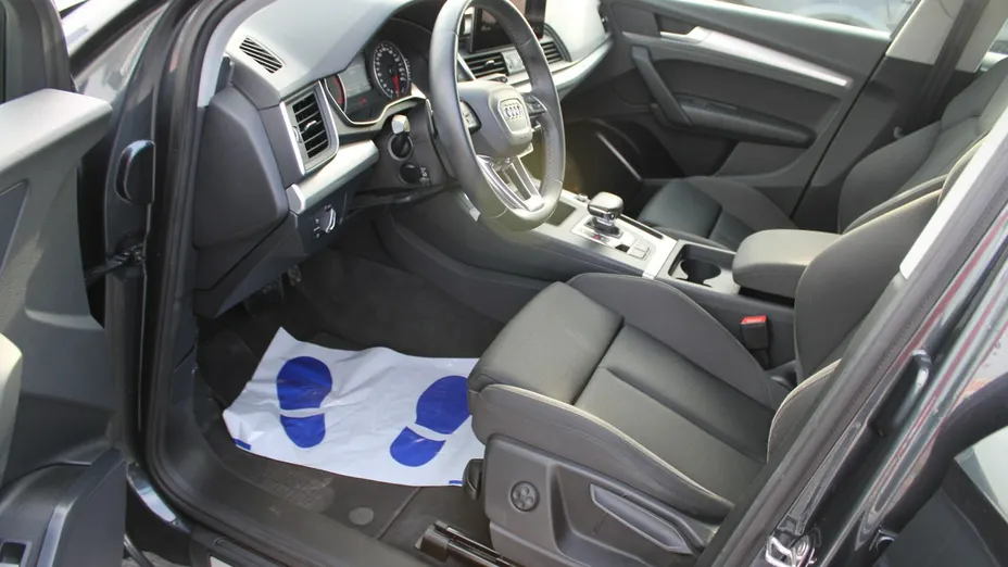 AUDI Q5 -