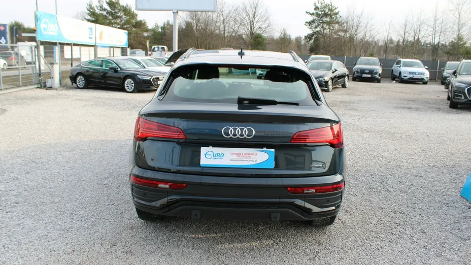 AUDI Q5 -