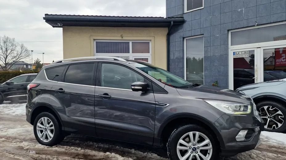 FORD Kuga -