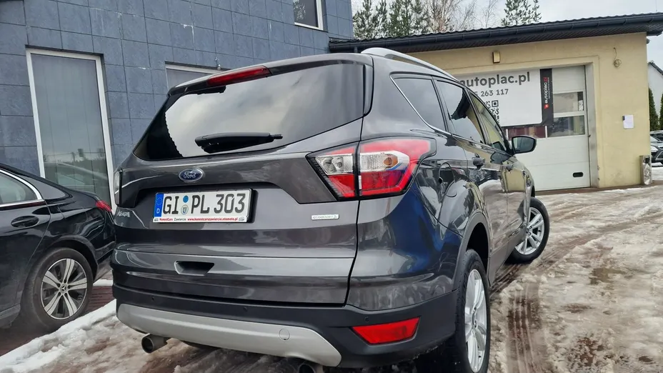 FORD Kuga -