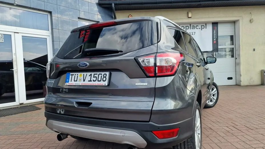 FORD Kuga -