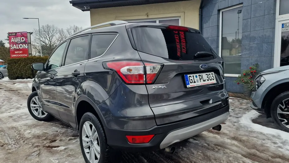 FORD Kuga -