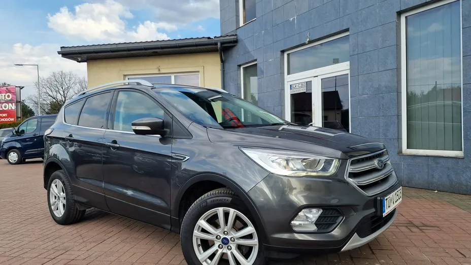 FORD Kuga -