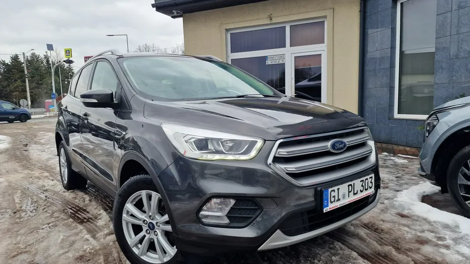 FORD Kuga -