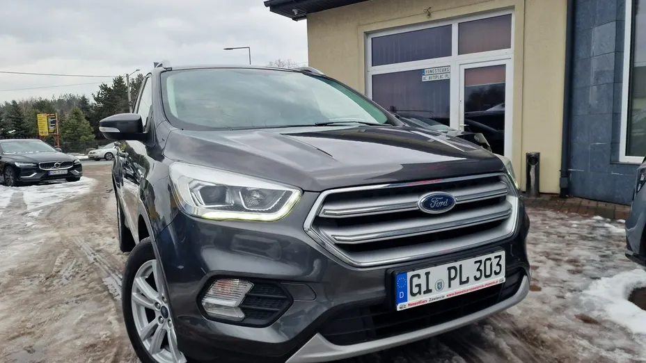 FORD Kuga -