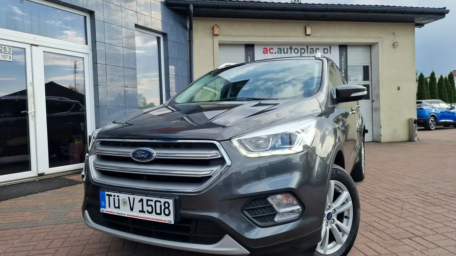 FORD Kuga -