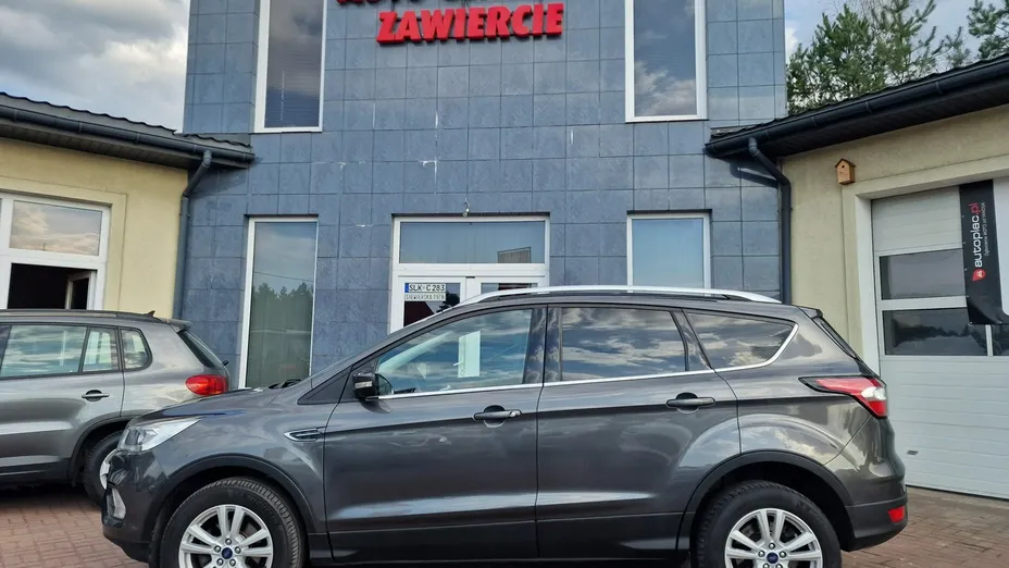 FORD Kuga -