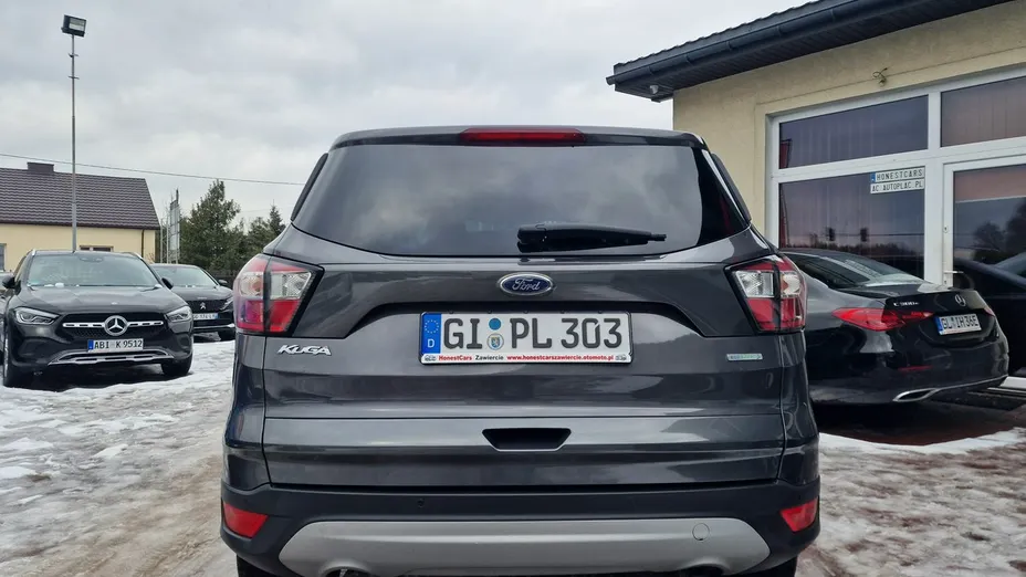 FORD Kuga -