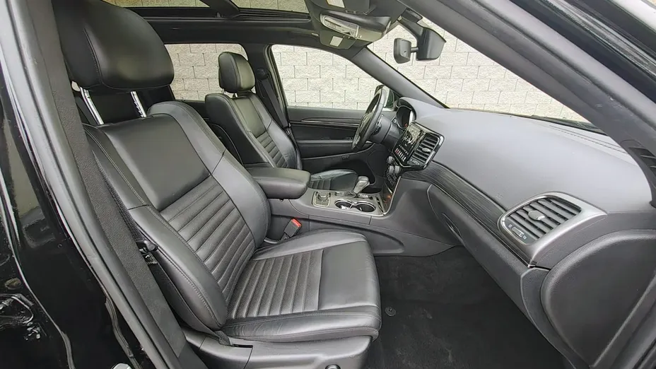 JEEP Grand Cherokee -