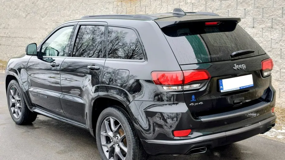 JEEP Grand Cherokee -