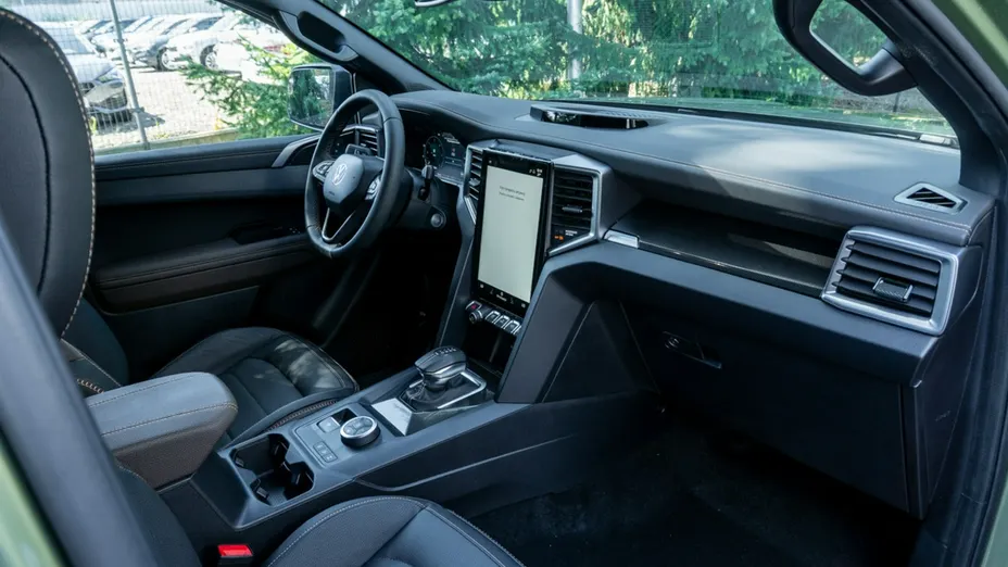 VOLKSWAGEN Amarok -