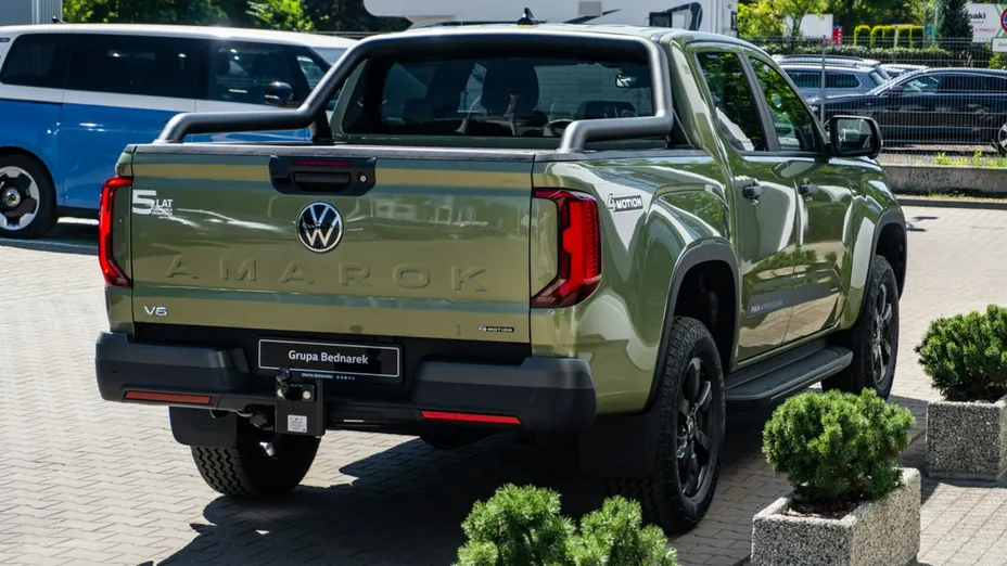 VOLKSWAGEN Amarok -