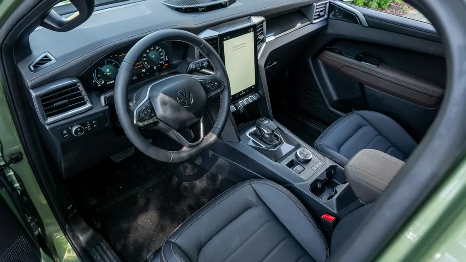 VOLKSWAGEN Amarok -