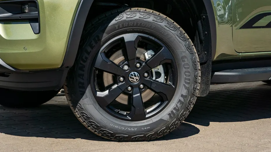 VOLKSWAGEN Amarok -