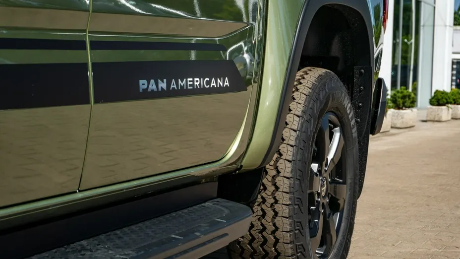 VOLKSWAGEN Amarok -