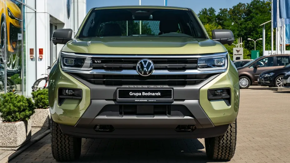 VOLKSWAGEN Amarok -