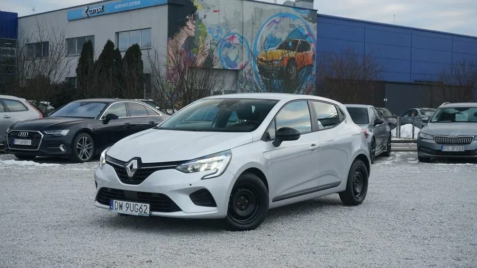 RENAULT Clio -