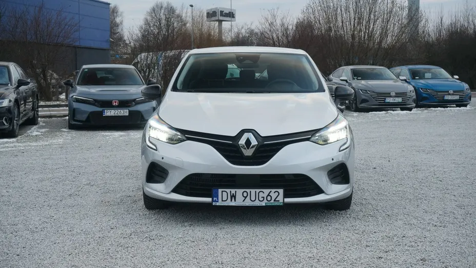 RENAULT Clio -