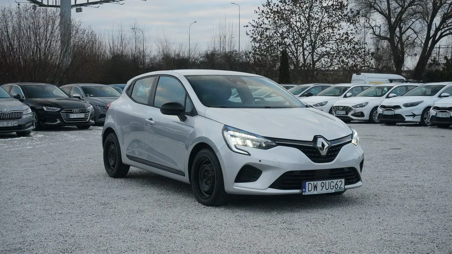 RENAULT Clio -