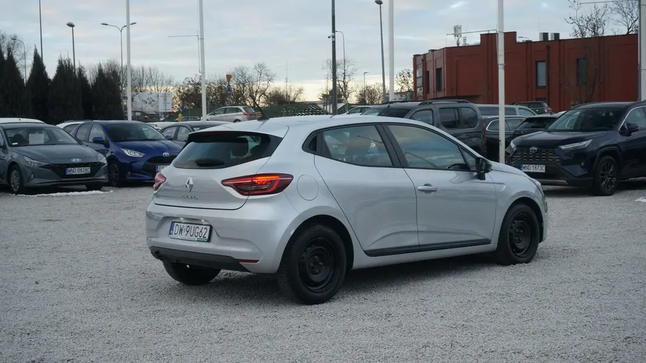 RENAULT Clio -