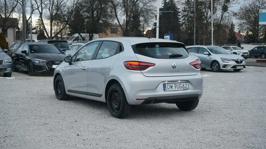 RENAULT Clio -