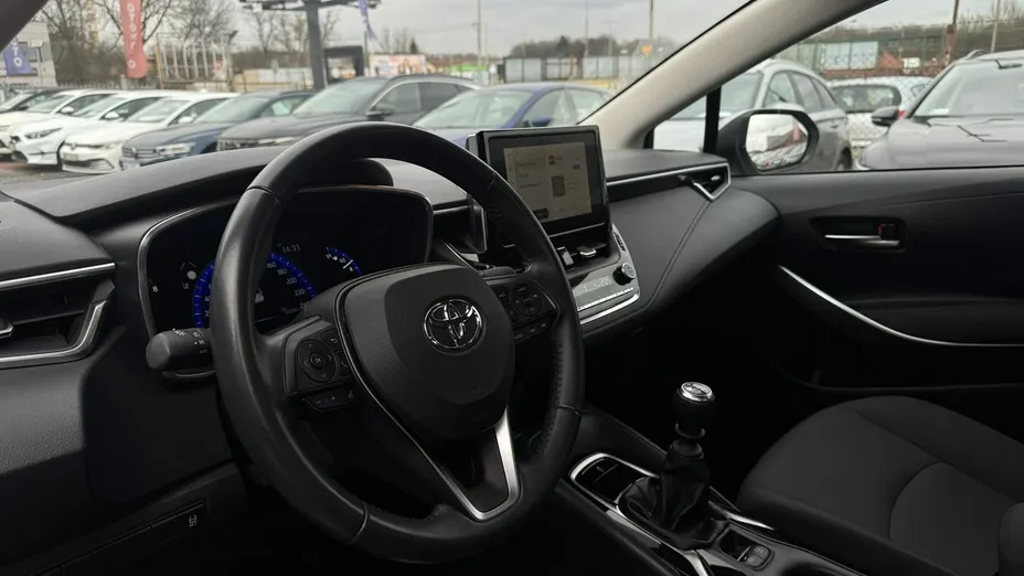 TOYOTA Corolla -
