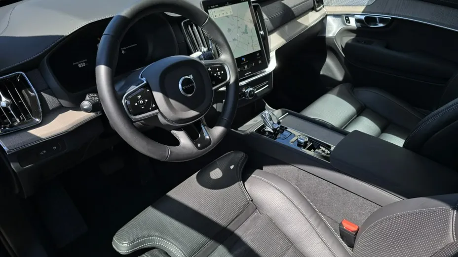 VOLVO XC90 -
