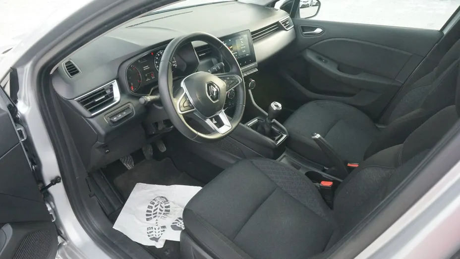 RENAULT Clio -