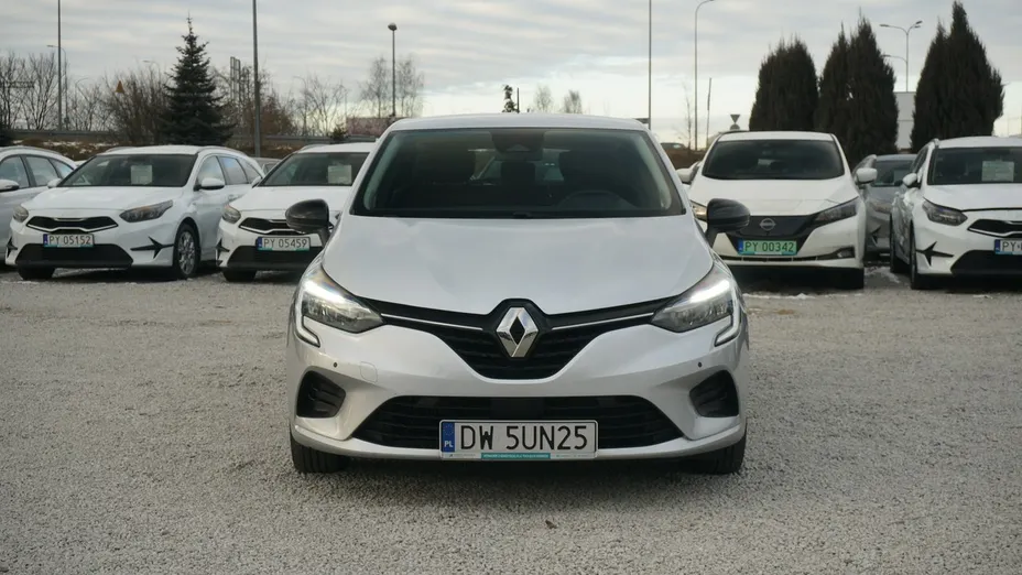 RENAULT Clio -