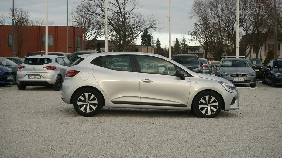 RENAULT Clio -