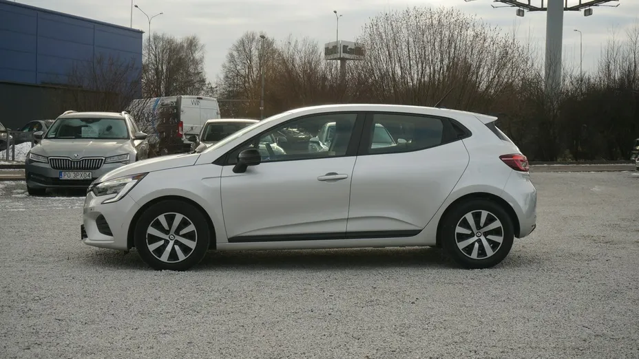 RENAULT Clio -
