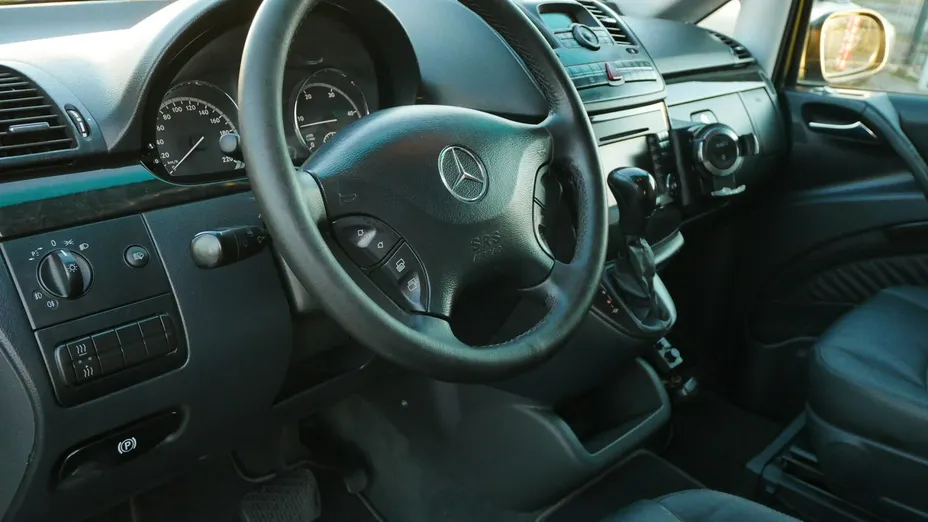 MERCEDES-BENZ Viano -