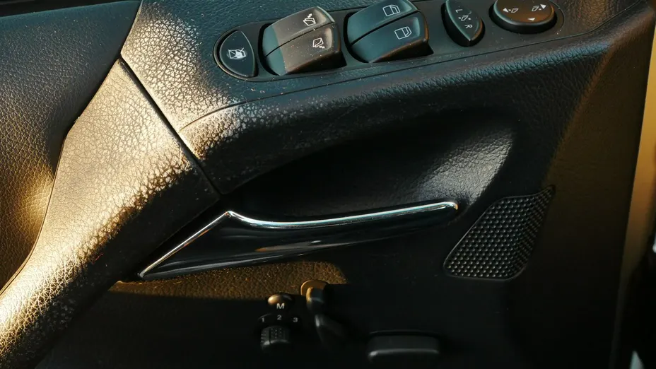 MERCEDES-BENZ Viano -