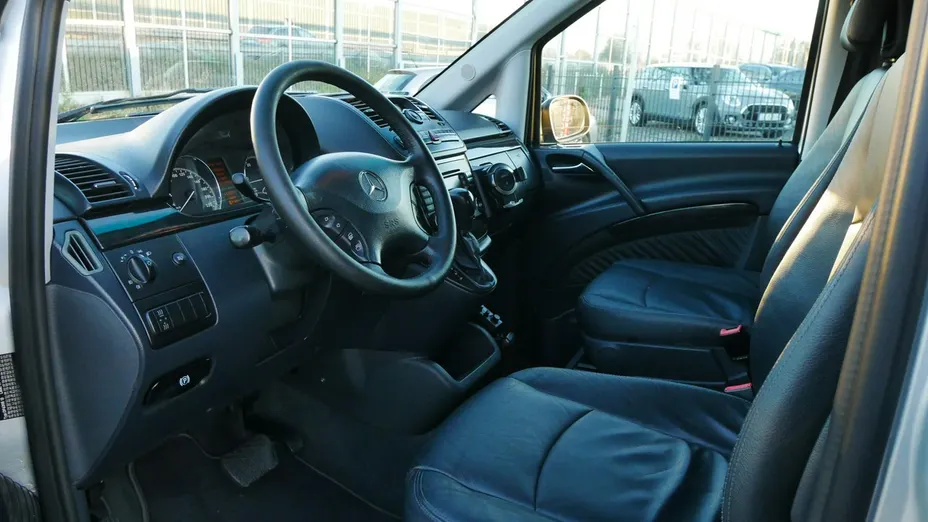 MERCEDES-BENZ Viano -