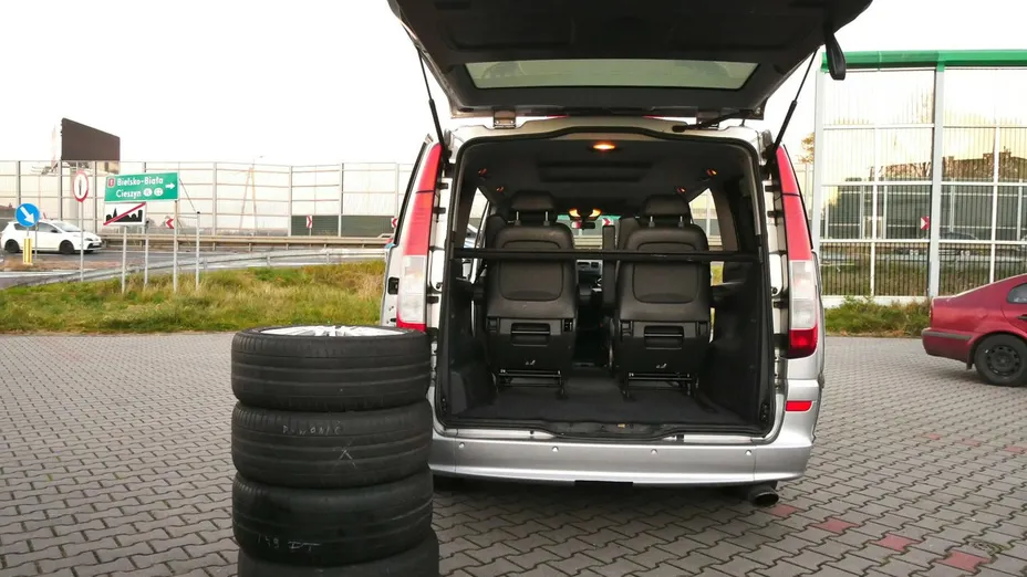 MERCEDES-BENZ Viano -