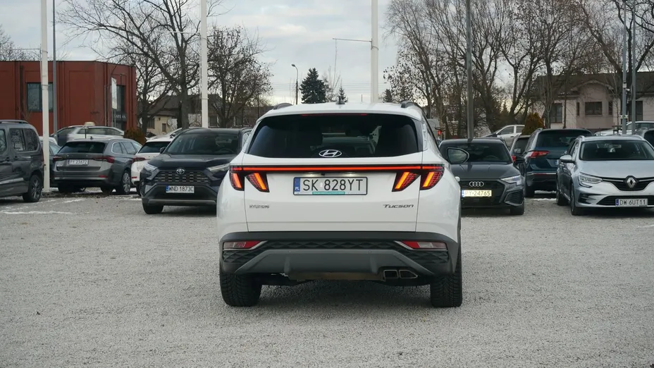 HYUNDAI Tucson -
