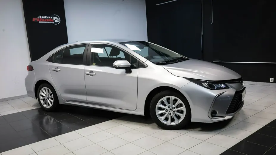 TOYOTA Corolla -