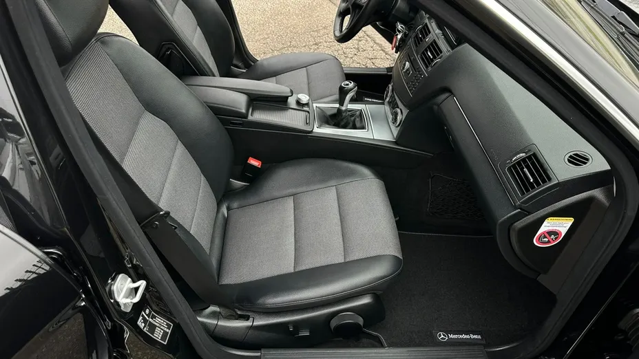 MERCEDES-BENZ C Klasa -