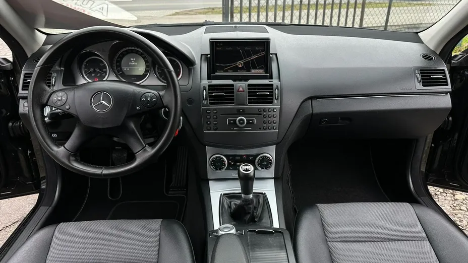 MERCEDES-BENZ C Klasa -