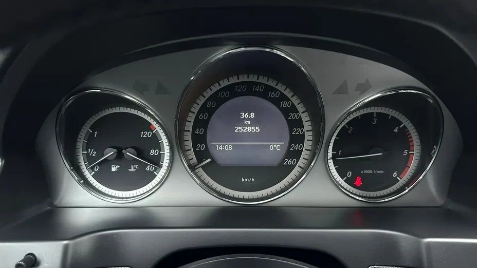 MERCEDES-BENZ C Klasa -