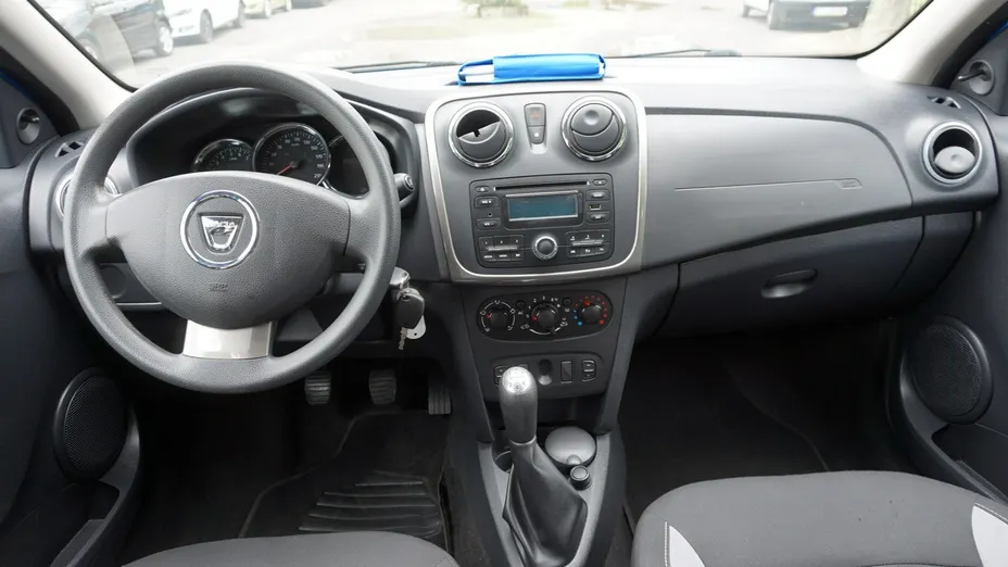 DACIA Sandero -